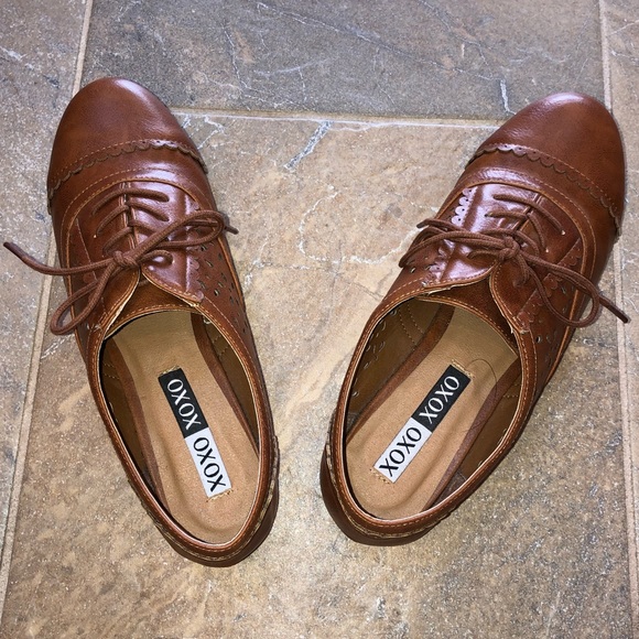 XOXO FLAT LACE UP SHOES 👠 - Picture 5 of 9